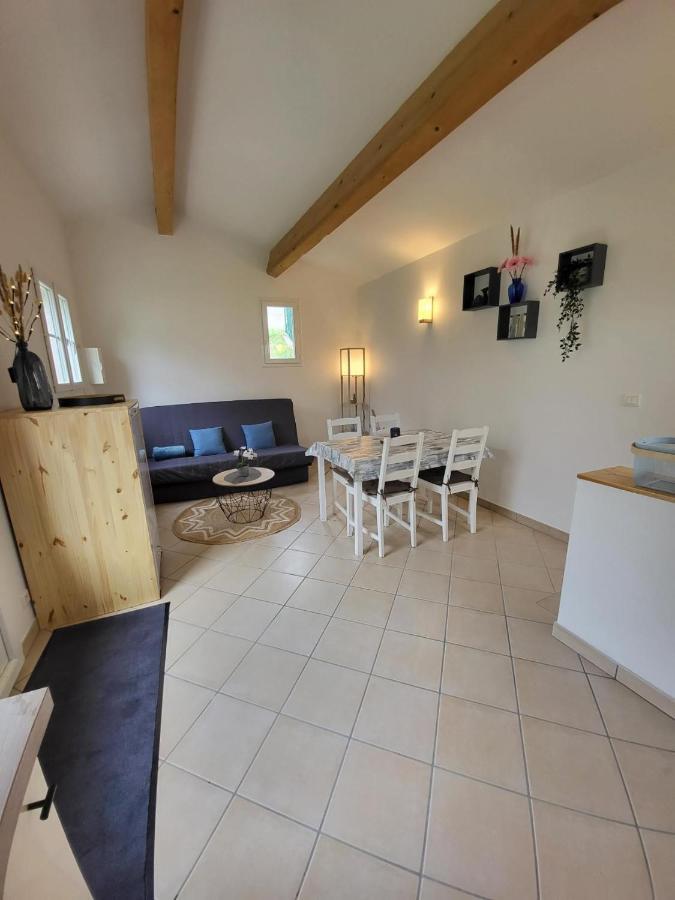 Nid Douillet - Les Fargettes - Superbe Vue - Charmante Petite Maison Avec Jardin - 2 Pieces A Privas Buitenkant foto