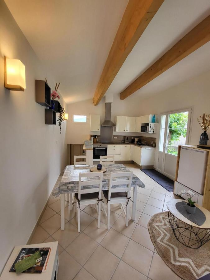 Nid Douillet - Les Fargettes - Superbe Vue - Charmante Petite Maison Avec Jardin - 2 Pieces A Privas Buitenkant foto